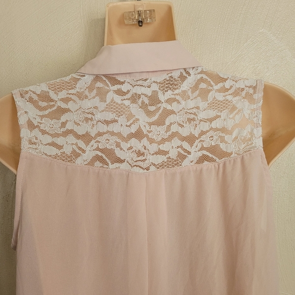 Chloe K Pink Chiffon and Lace Sleeveless Button Down Blouse Size Women's Small - Picture 5 of 9